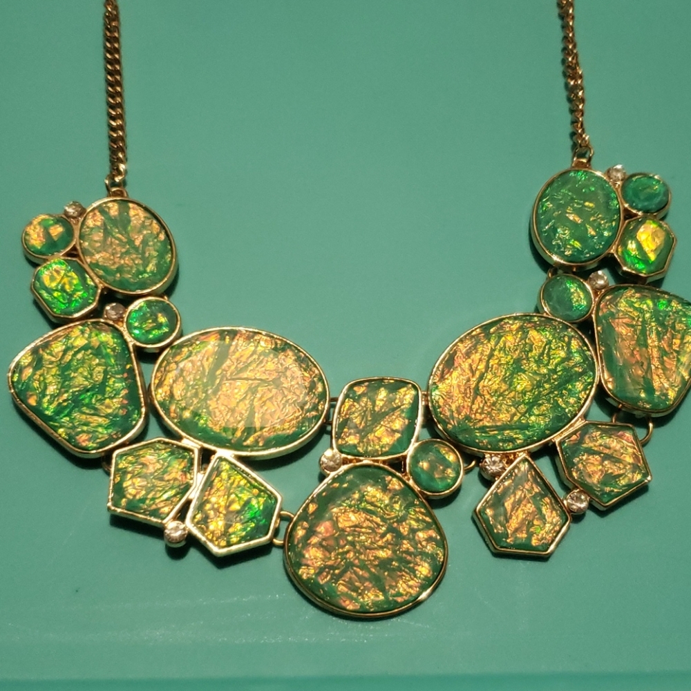 Claire's statement necklace